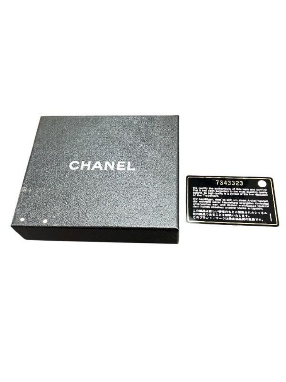 Chanel New Travel Line CC Logo Bifold Wallet - Picture 5 of 9